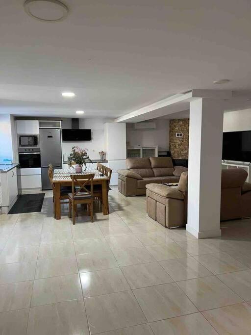 Casa Toja. Agradable Y Familiar. Villa Vimianzo ภายนอก รูปภาพ